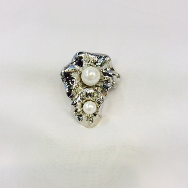 Flower with Pearl Pin#66-11910S