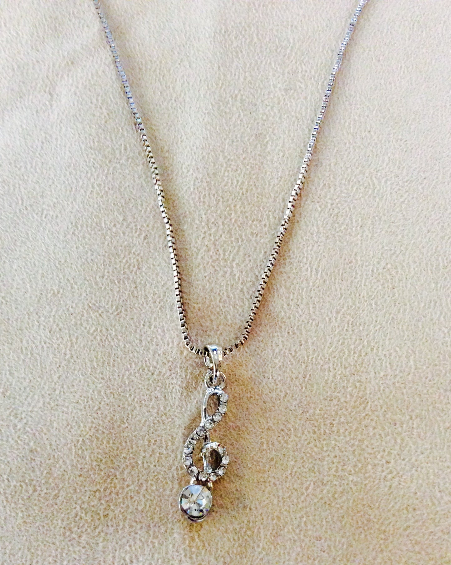 Clef Necklace #27-3252