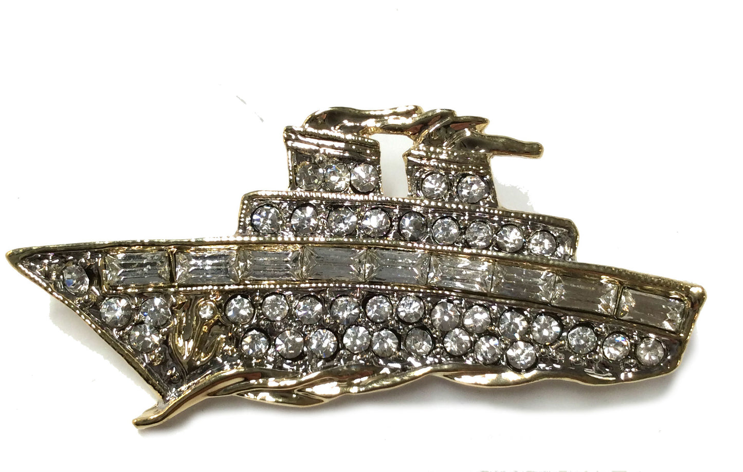 Cruise Ship Pin #38-304