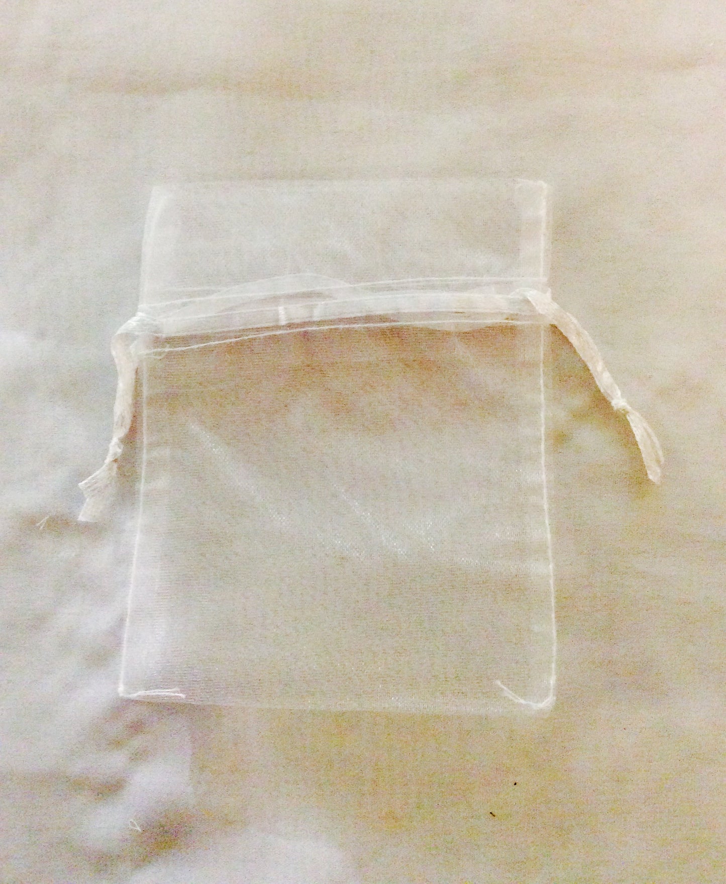 Organza Bags Medium 4"x5" 6/pk #0405-556WH